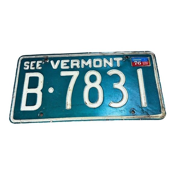Vintage 1976 See Vermont Collectible License Original B 7831 Green Tag Man Cave - Picture 1 of 3